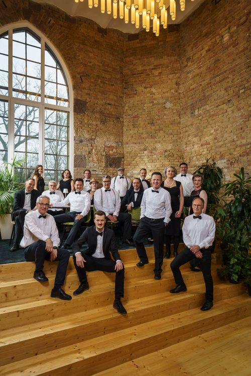  "Rock Swings" – Up to Date Big Band